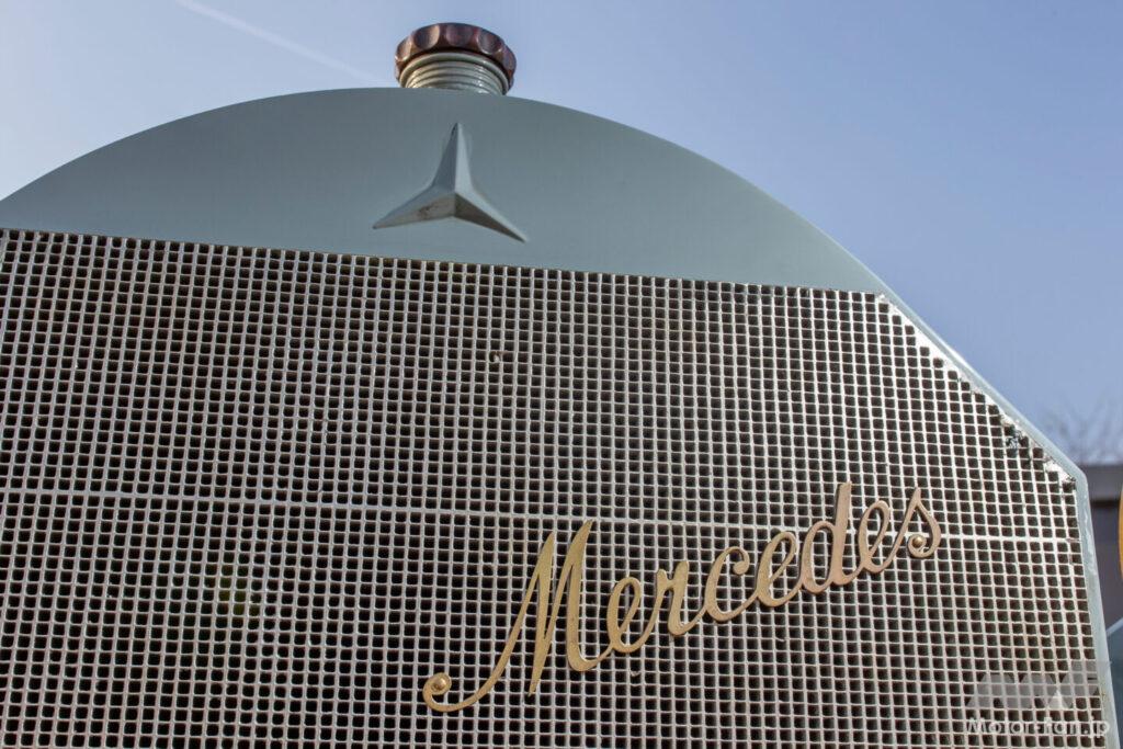 メルセデスの星は「陸・海・空」を表す(写真は1900年の "Mercedes 35hp" の後継モデルとして1903年に登場した "Mercedes Simplex 40 hp")。