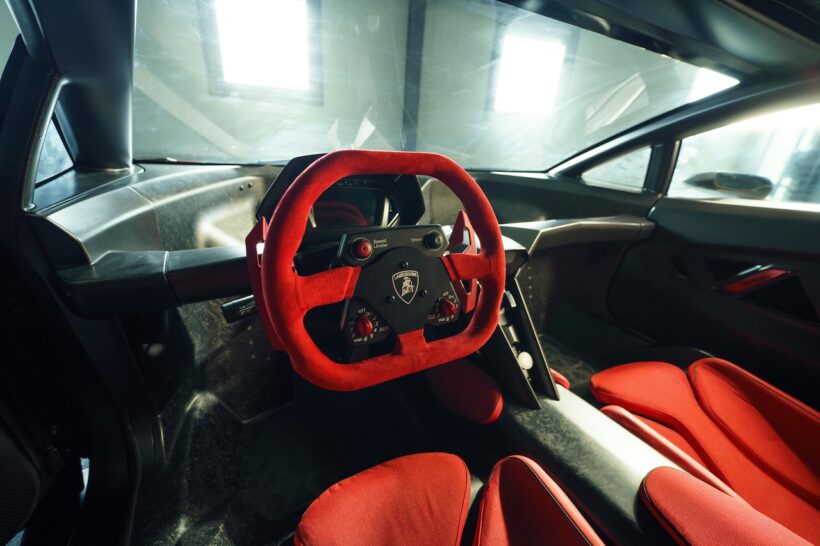 アルベルト・シュピースが所有する、「ランボルギーニ セストエレメント」。