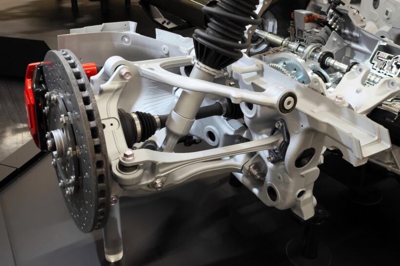 トヨタのフラッグシップスポーツ「GR GT」のシャシー。