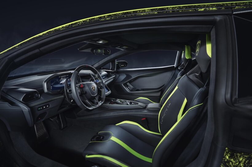 「ランボルギーニ テメラリオ アド・ペルソナム」のインテリア。