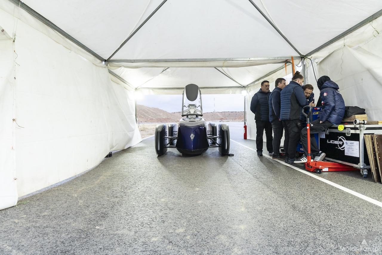 時速100kmで1000km走破「ルノーフィランテ レコード 2025」を追った
