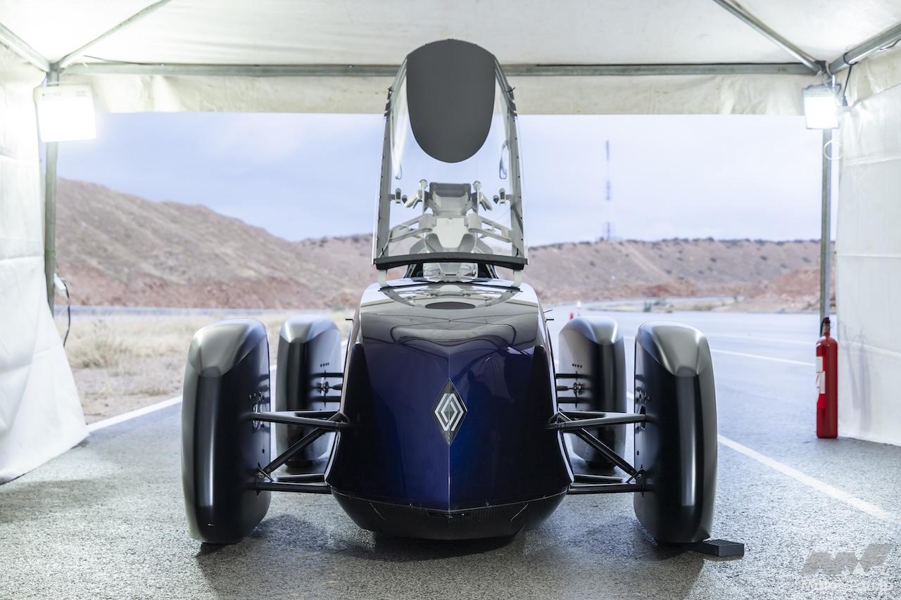時速100kmで1000km走破「ルノーフィランテ レコード 2025」を追った