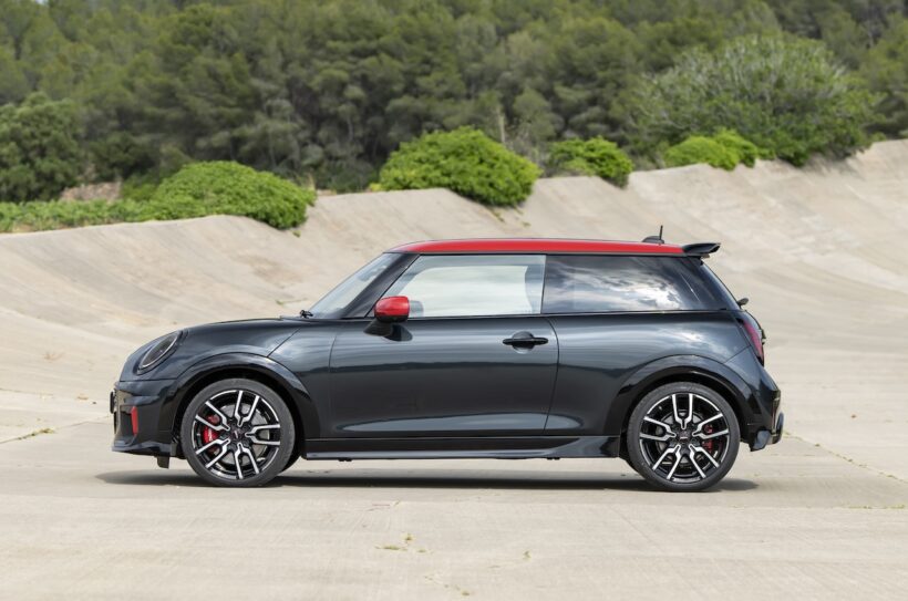 MINI JCW 3ドア