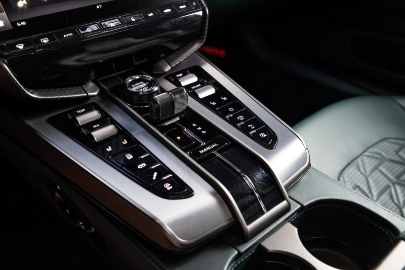 アストンマーティン ヴァンキッシュ