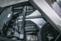 6.75リッターV12ツインターボはゴーストと同じスペックで、ノーマルが571PS/850Nm、ブラックバッジが600PS/900Nm。試乗車のタイヤ＆ホイールはオプションの23インチだ。