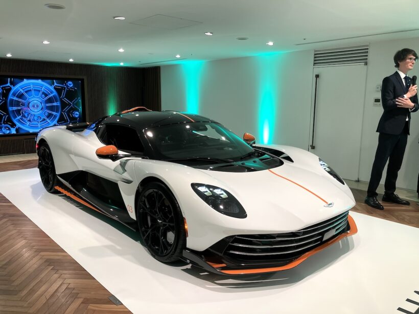 アストンマーティン ヴァルハラ