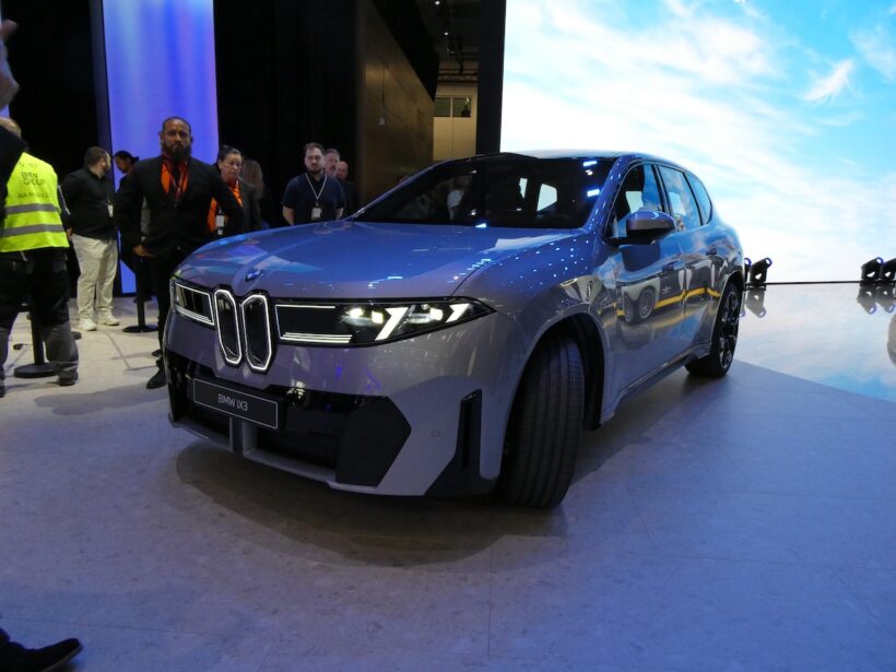 BMW iX3