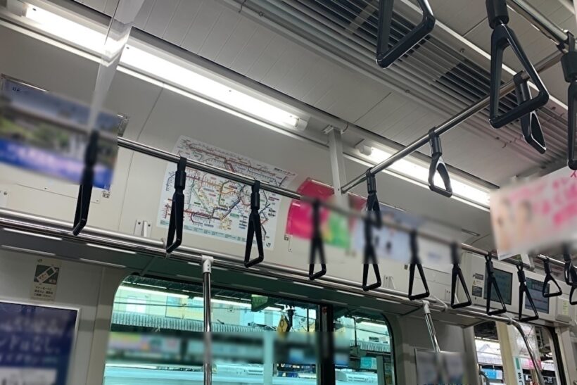 電車内上部の写真