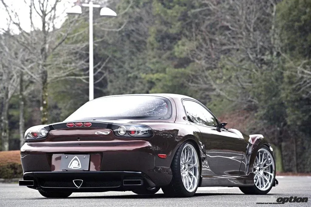 もしセブンが進化を続けていたなら…」RX-7にRX-8を融合させた問題作“RX