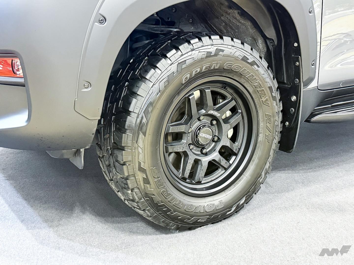 ノースフェイスとコラボしたランドクルーザープラドの発売が2026年春に