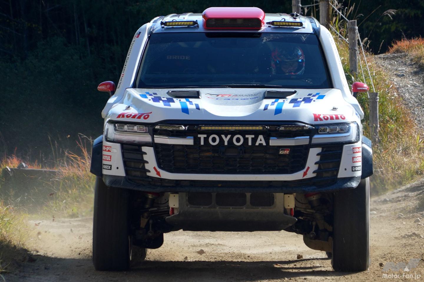 ランクル300が初めてガソリンエンジンでダカール・ラリー2026に挑む