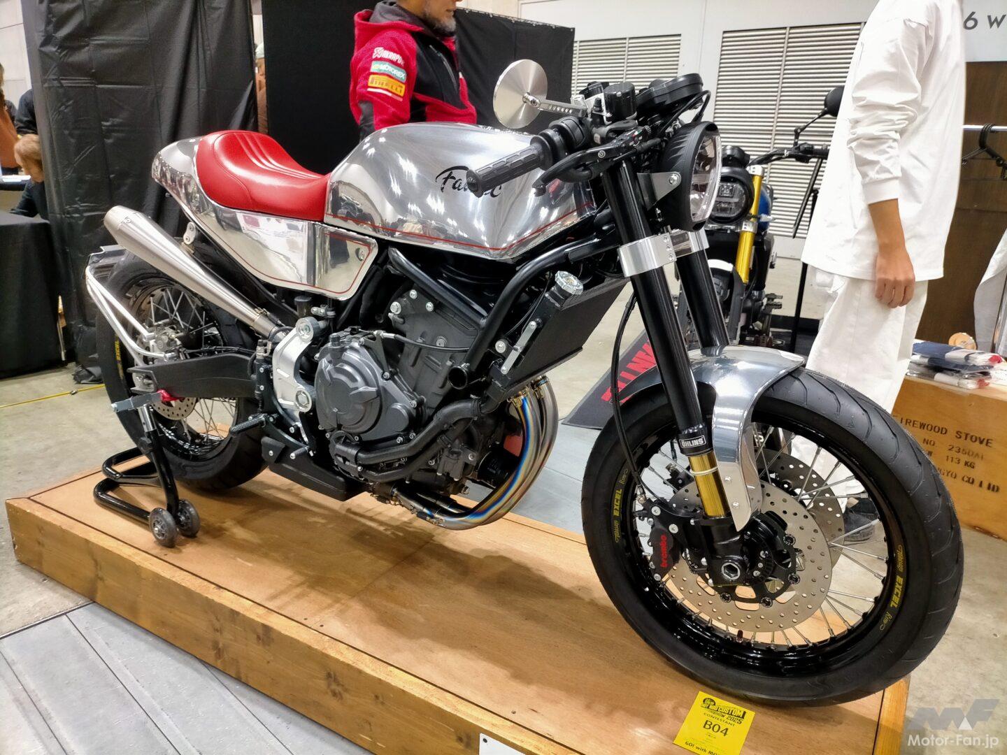 CP2エンジン搭載のキャバレロ・スクランブラー700にカスタムの