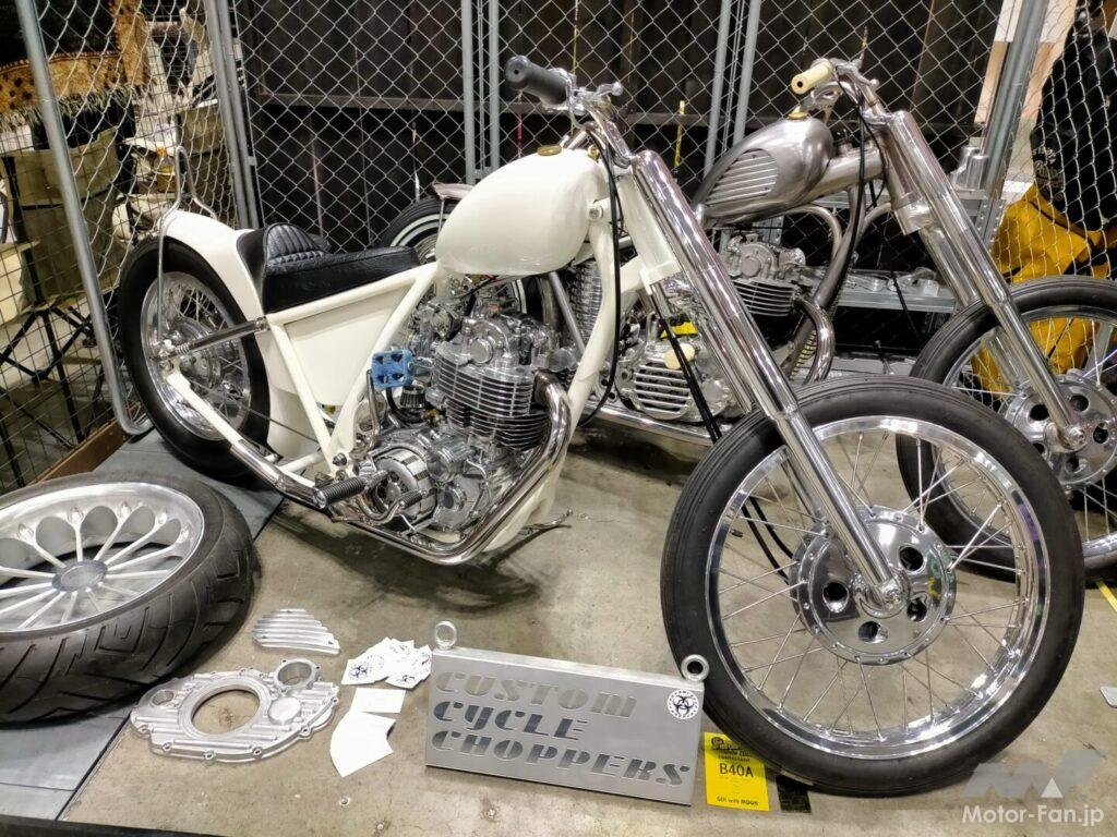 ヤマハ　SR400   実働　ベース車両 絶版から4年後も衰え知らずの人気、カスタムの王様・ヤマハSR400改が