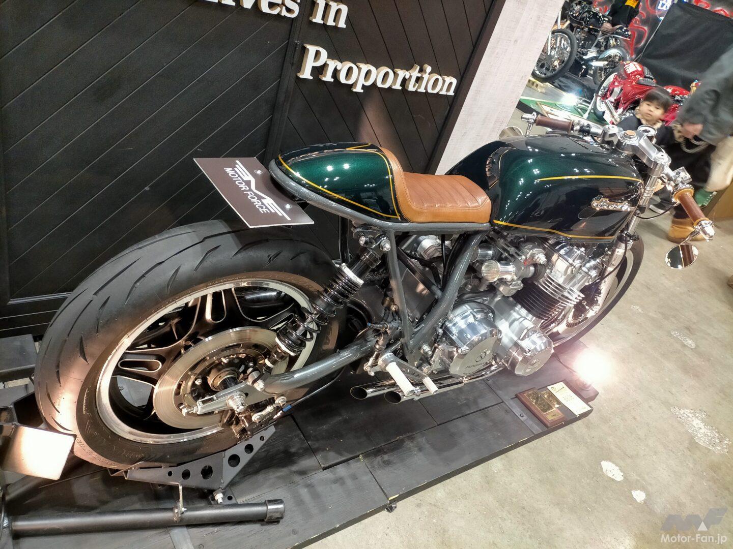 ホンダCB750Fをレトロなカフェレーサー風にアレンジ」ホイールは肉抜型