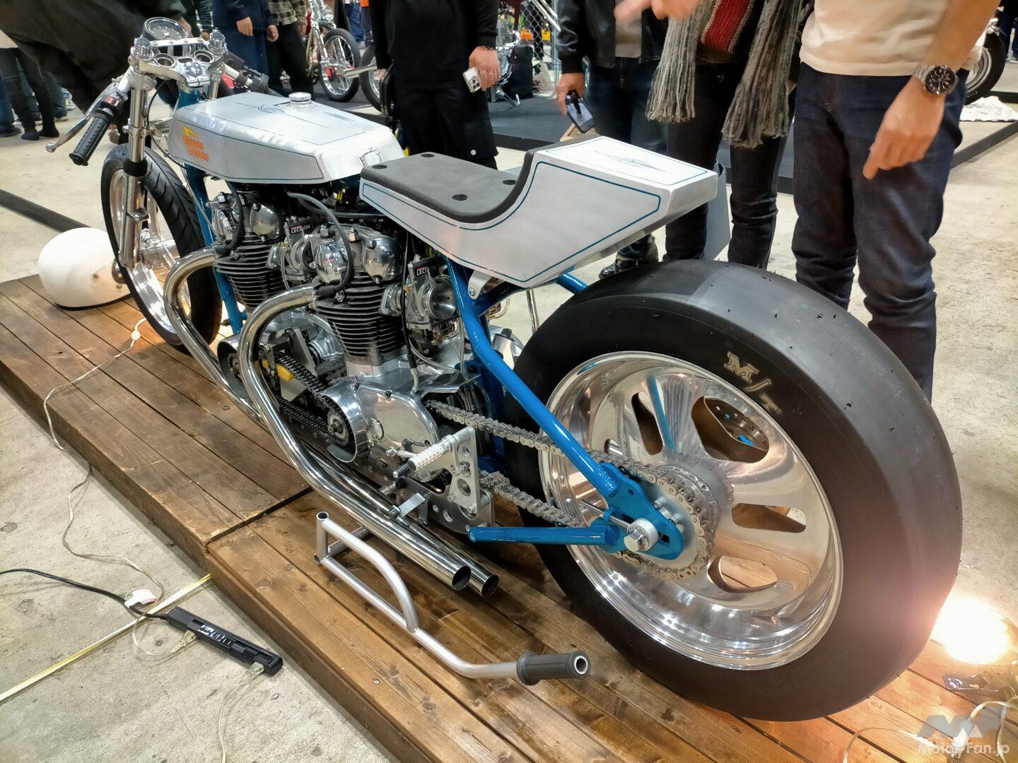 並列2気筒ツインを2基連結。ヤマハXS650スペシャルを理屈抜きで楽む