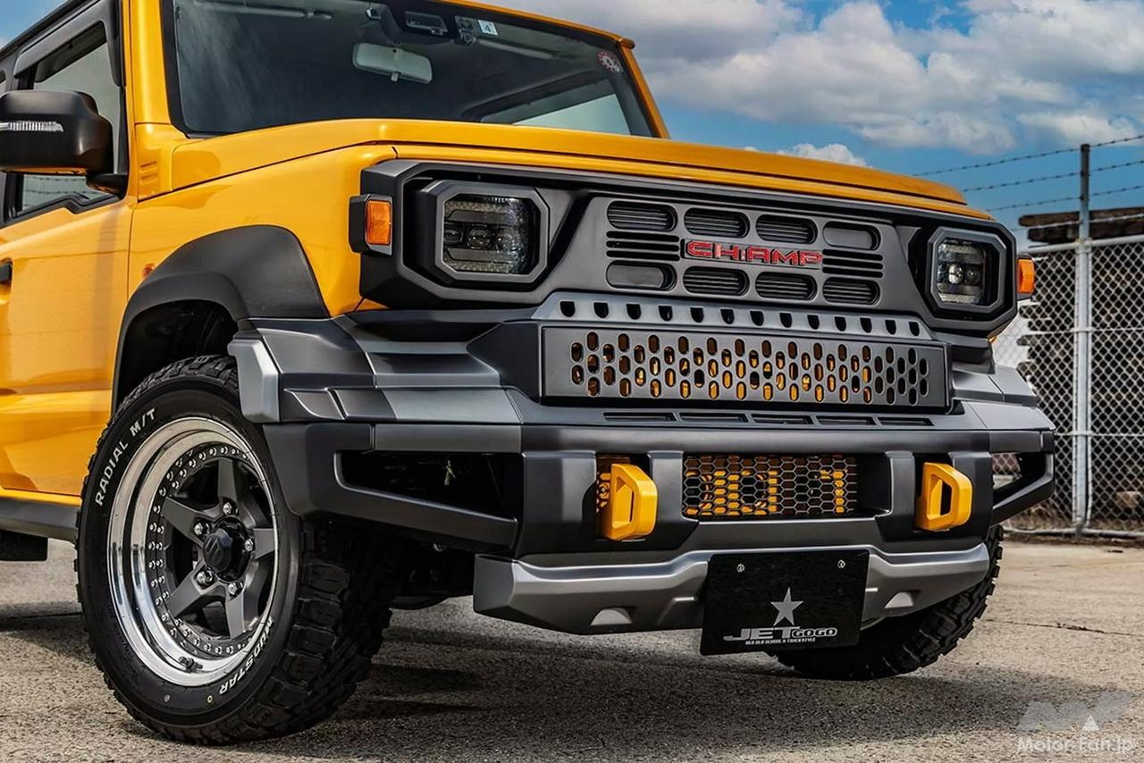 Suzuki-Jimny-Toyota-Hilux-