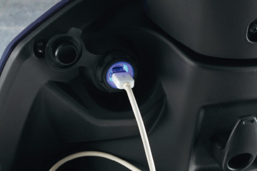 suzuki_adress125_USB
