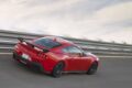 「フォード マスタング ダークホース SC」の走行シーン。