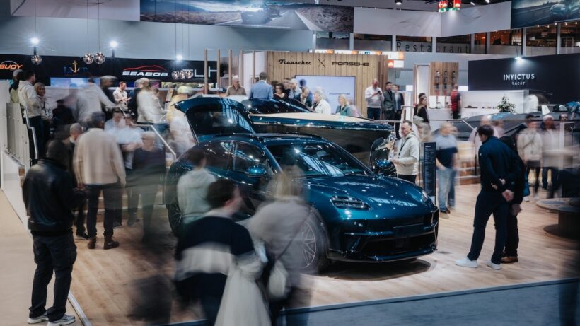 ポルシェは、「ボート・デュッセルドルフ2026」において、新型電動ボートと「マカン ターボ コンセプト ラゴ」を発表した。