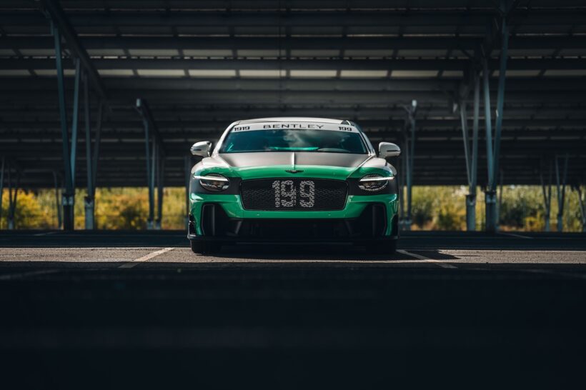 ベントレーは、トラビス・パストラーナとのコラボレーション動画『Supersports: FULL SEND』を公式YouTubeチャンネルで公開した。