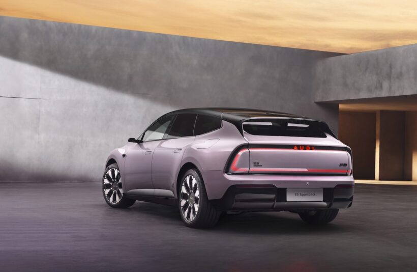 アウディが中国で展開する新ブランド「AUDI」のフル電動クロスオーバー「E5 スポーツバック」。