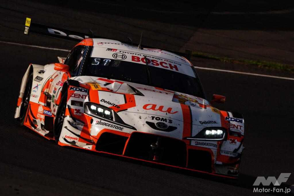 2025年のチャンピオンマシンとなったTOYOTA GR Supra GT500とMercedes AMG GT3。