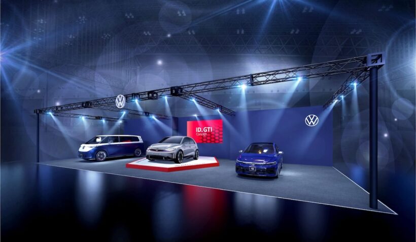 「ID.GTI コンセプト」のほか、限定車「ゴルフR ブラックエディション」や、フル電動ミニバン「ID.Buzz」を展示。