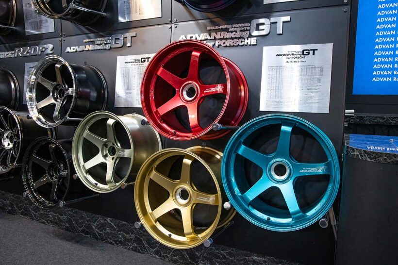 ADVAN Racing