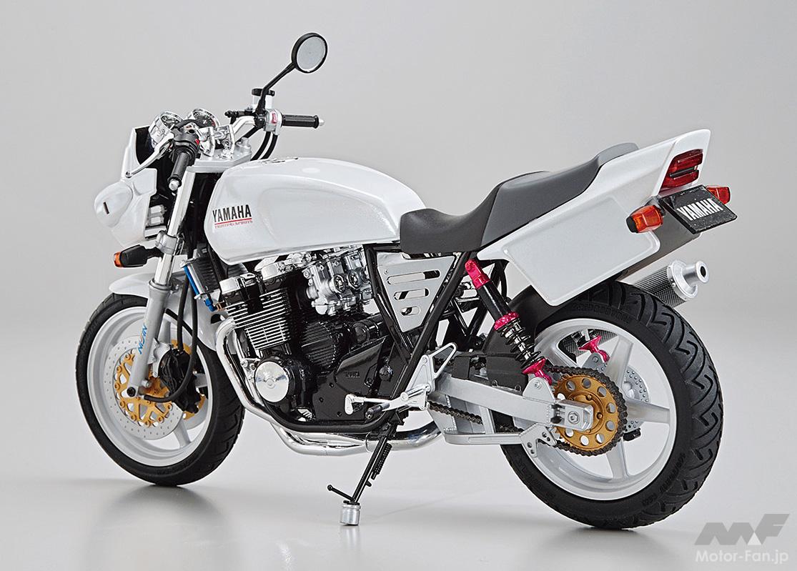 カスタムパーツ装備のバイクプラモデル。アオシマの「ザ☆バイク