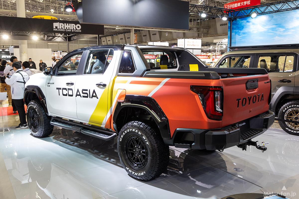 ランドクルーザーFJ」と「新型ハイラックス」が登場！ TCD ASIAが超