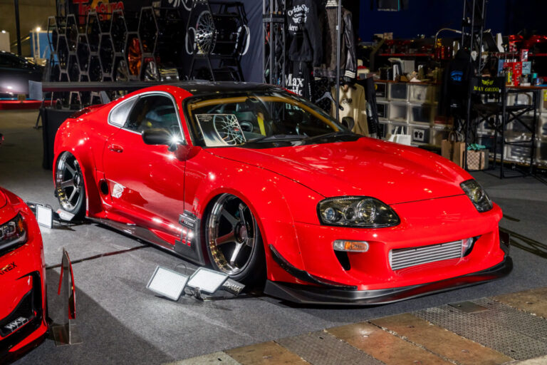 Max Racing Ridox 「MAX織戸のRIDOXスープラが超絶進化!」新作ボディキットが鮮烈デビュー【東京オートサロン2026】 | Motor Fan|自動車情報の ...