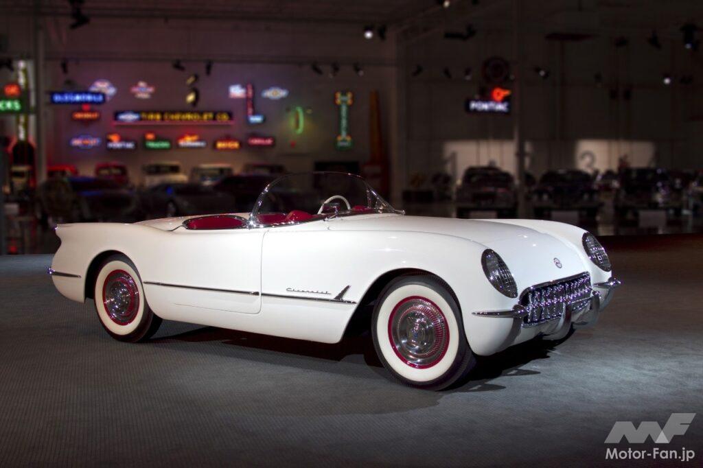 1953年に誕生した初代から、コルベットは独自のエンブレムを使用している(写真: GM Heritage Archive)。