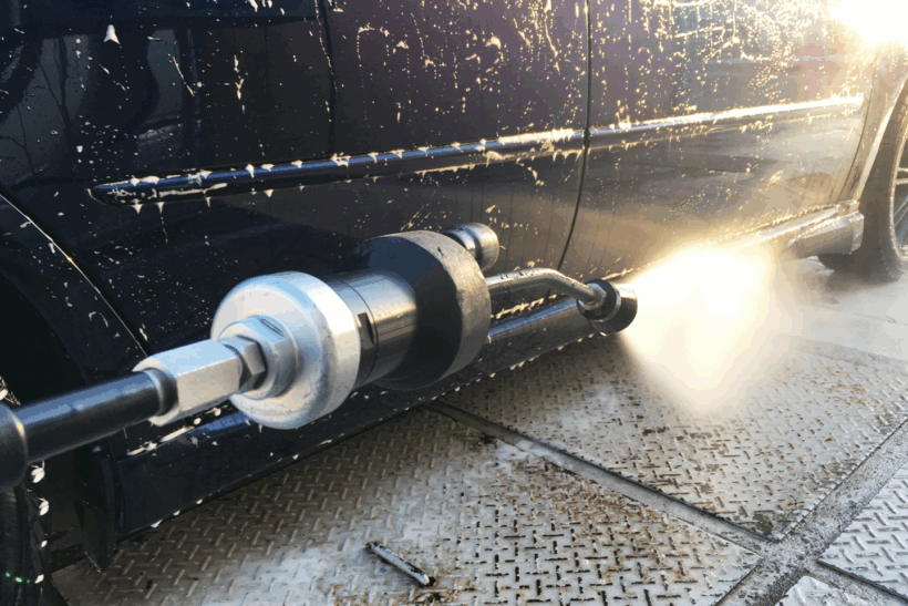 洗車で使われる高圧洗浄機