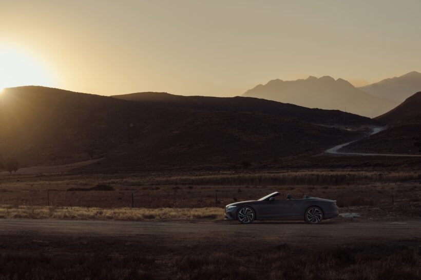 「ベントレー コンチネンタル GTC S」のエクステリア。