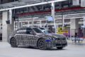 BMWは、ドイツ・ミュンヘン工場において、新型「BMW i3」のプレ生産仕様の製造を開始した。