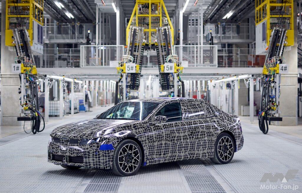 BMWは、ドイツ・ミュンヘン工場において、新型「BMW i3」のプレ生産仕様の製造を開始した。