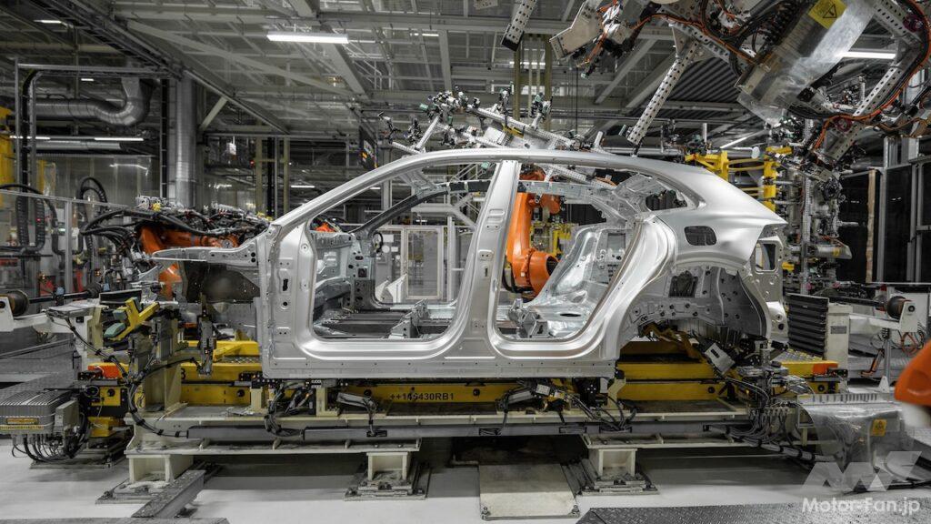 ポルシェの最新フル電動SUV「カイエン・エレクトリック」の本格的な製造が、スロバキアのブラチスラバ工場でスタートした。
