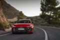 新型「アウディ RS 5 アバント」の走行シーン。