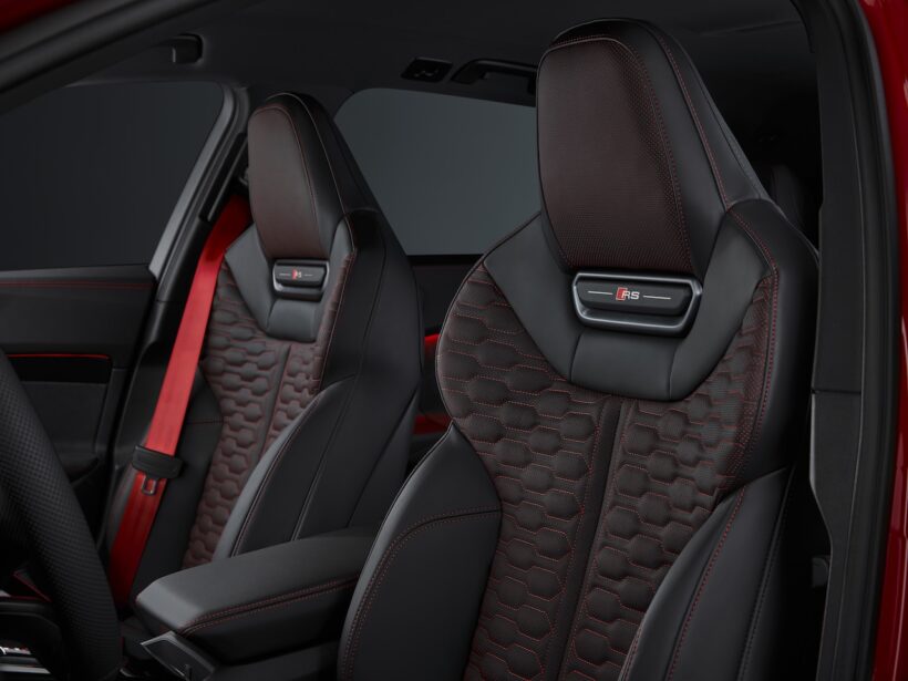新型「アウディ RS 5 アバント」のインテリア。