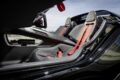 「フォルクスワーゲン ゴルフ GTI ロードスター」のコクピット。