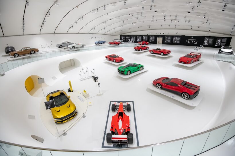 フェラーリ・ミュージアムでスタートした新企画展『The Greatest Hits ― Music Legends and their Ferraris』。