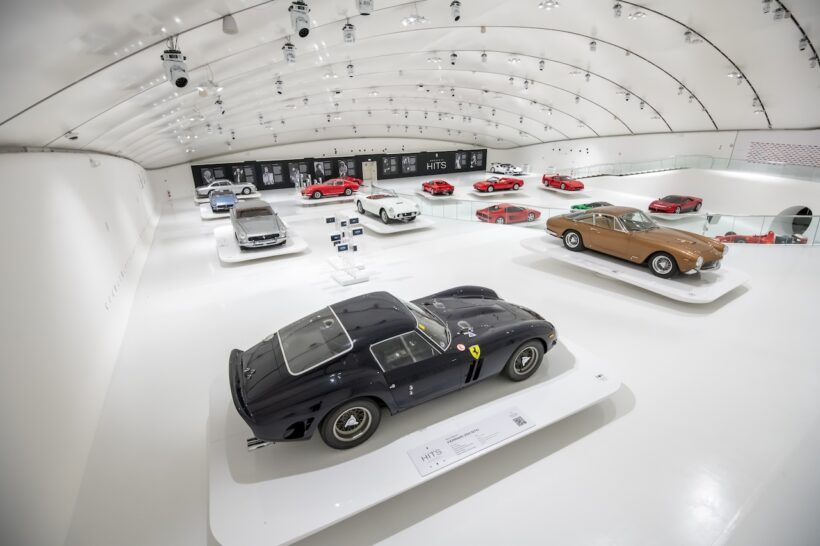 フェラーリ・ミュージアムでスタートした新企画展『The Greatest Hits ― Music Legends and their Ferraris』。