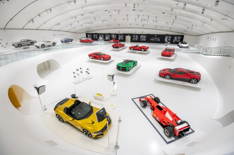 フェラーリ・ミュージアムでスタートした新企画展『The Greatest Hits ― Music Legends and their Ferraris』。