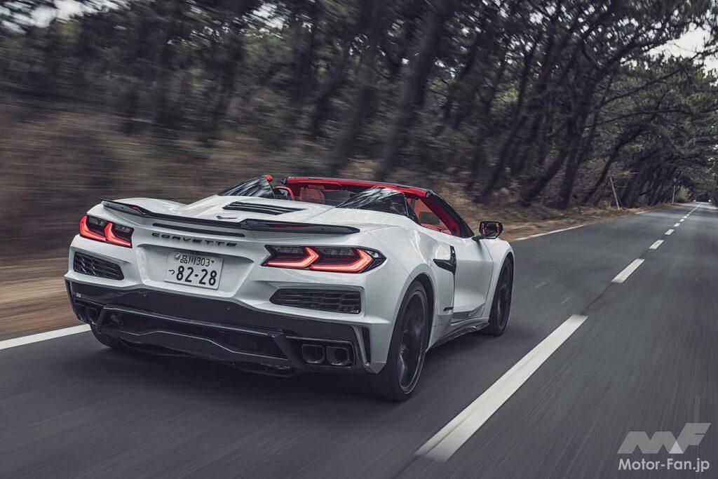 2025年モデルのボディカラーはホワイトとグレーの2色、インテリアはレッド1色だったが、2026年モデルはボディカラー5色、インテリア3色から選ぶことができるようになっている。