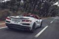 2025年モデルのボディカラーはホワイトとグレーの2色、インテリアはレッド1色だったが、2026年モデルはボディカラー5色、インテリア3色から選ぶことができるようになっている。