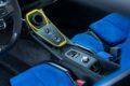ロードゴーイングレーサーであるGT2ストラダーレだが、インテリアはMCプーラ同様にゴージャスな仕立て。センターコンソール部分はサーキット走行を考慮し、ドライブモードの調整ダイヤルを上方へ移動。ステアリングに近付けている。