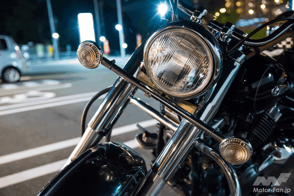 夜間のバイク