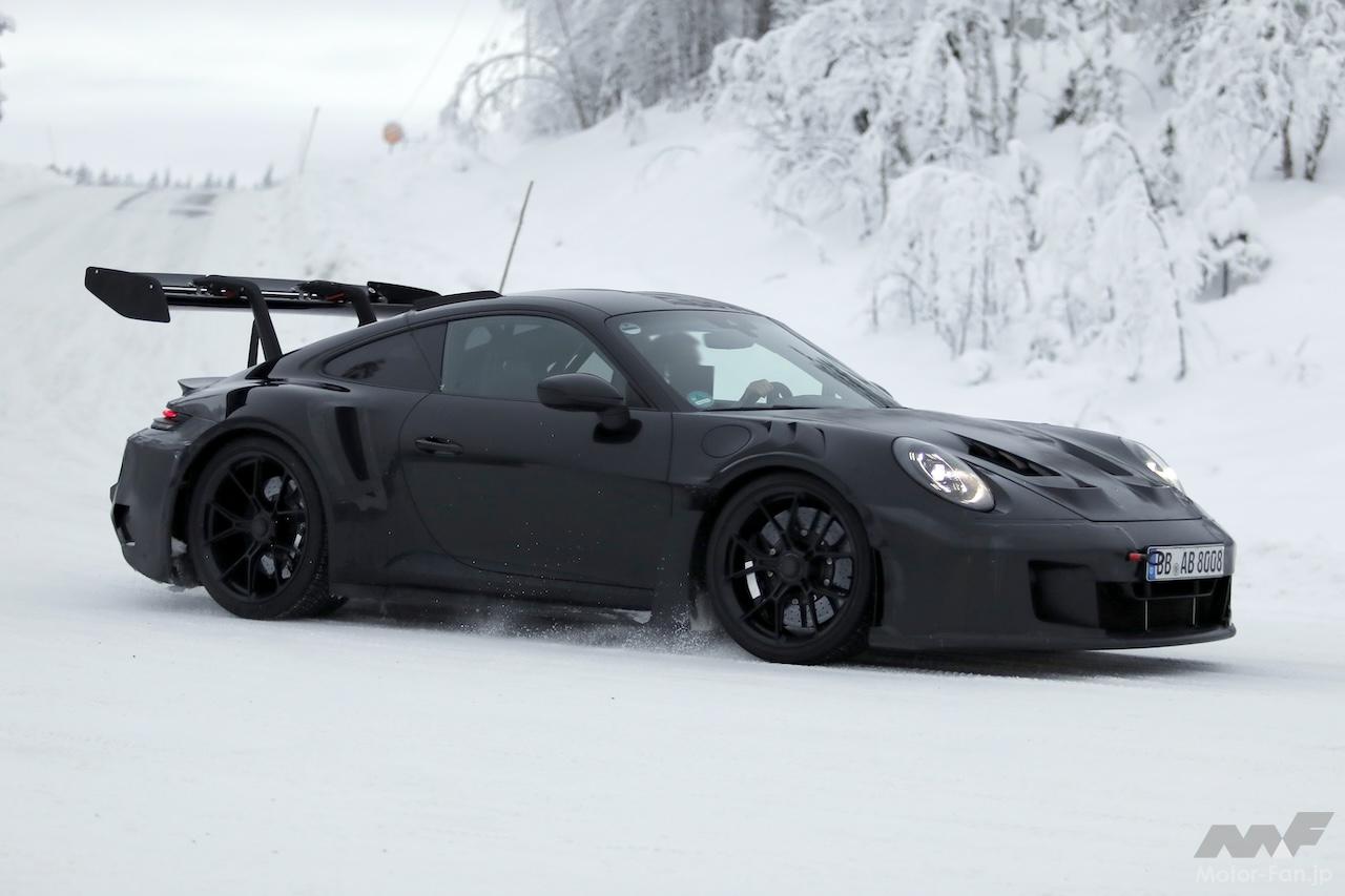ポルシェ911 GT3 RS ポルシェ史上最も過激? 次期992.2 GT3 RSをスクープ! 偽装しても秘密が