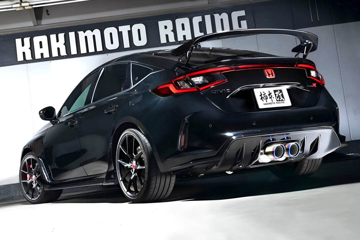 柿本改サウンドに妥協なし！」純正バルブシステムを活かしたFL5型