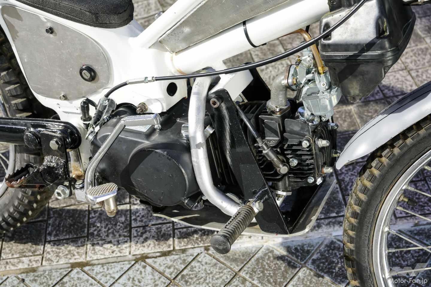 このトライアルバイク……ってよく見ると、フレームがスーパーカブ⁉ そう